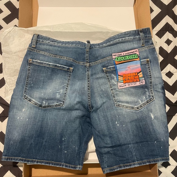 DSQUARED2.  MEDIUM BLUE SQUARE WASH ALL OVER PRINT SHORT. - Picture 9 of 9